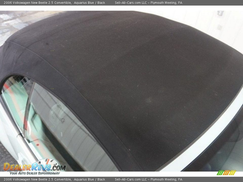 2006 Volkswagen New Beetle 2.5 Convertible Aquarius Blue / Black Photo #26