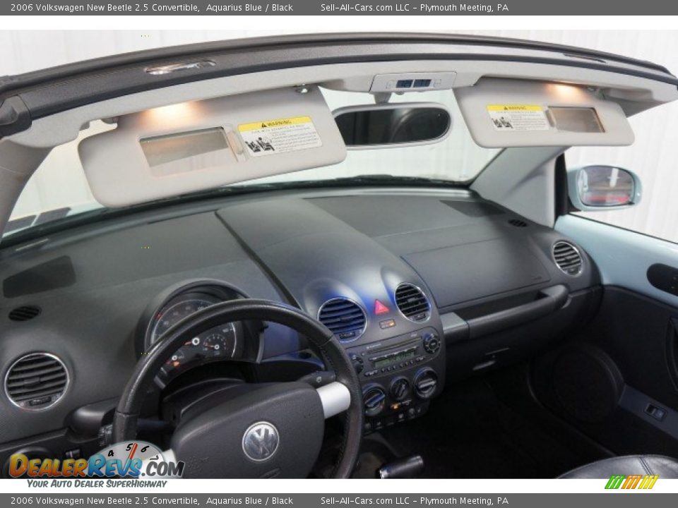 2006 Volkswagen New Beetle 2.5 Convertible Aquarius Blue / Black Photo #32