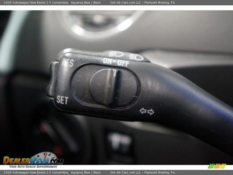 2006 Volkswagen New Beetle 2.5 Convertible Aquarius Blue / Black Photo #35