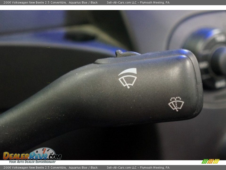 2006 Volkswagen New Beetle 2.5 Convertible Aquarius Blue / Black Photo #36