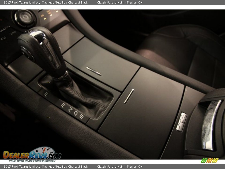 2015 Ford Taurus Limited Magnetic Metallic / Charcoal Black Photo #10