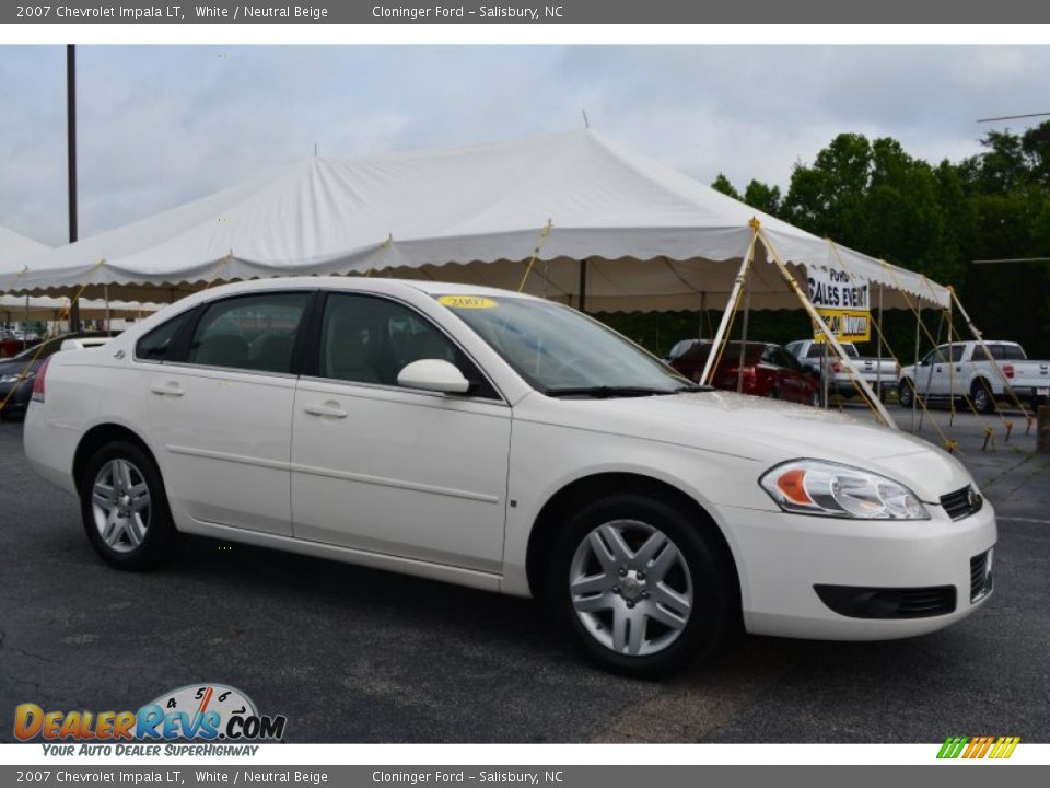 Front 3/4 View of 2007 Chevrolet Impala LT Photo #1