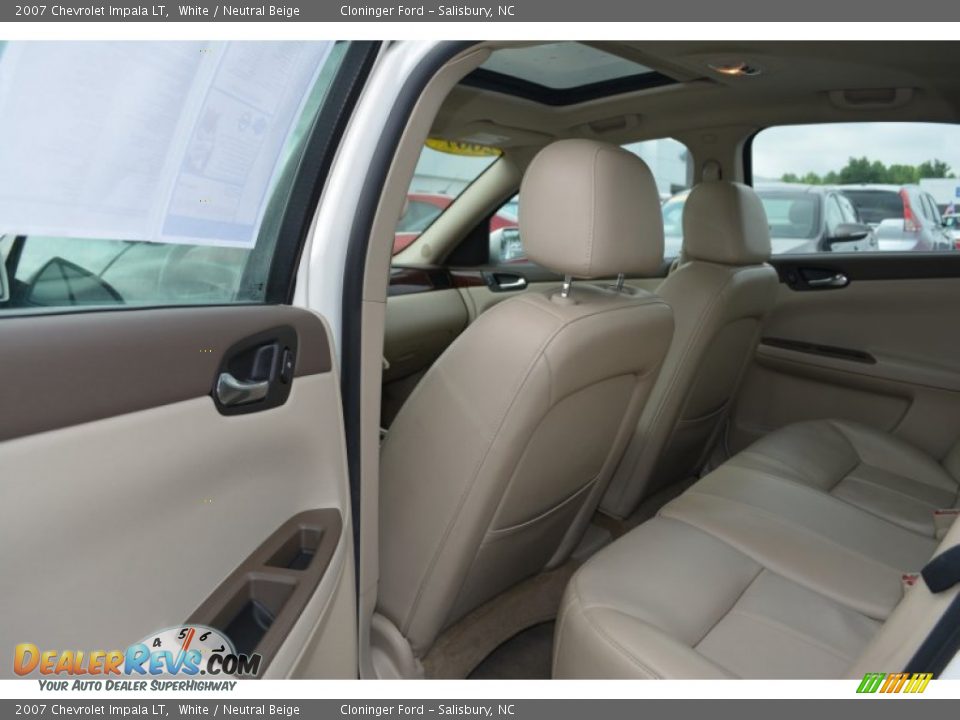 2007 Chevrolet Impala LT White / Neutral Beige Photo #13