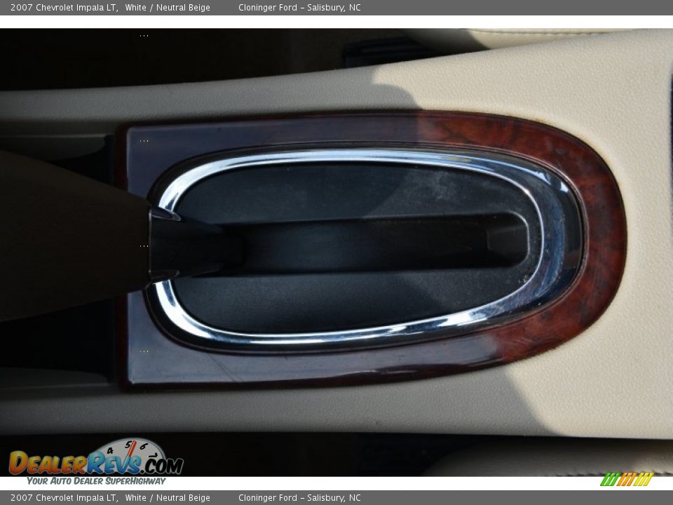 2007 Chevrolet Impala LT White / Neutral Beige Photo #20