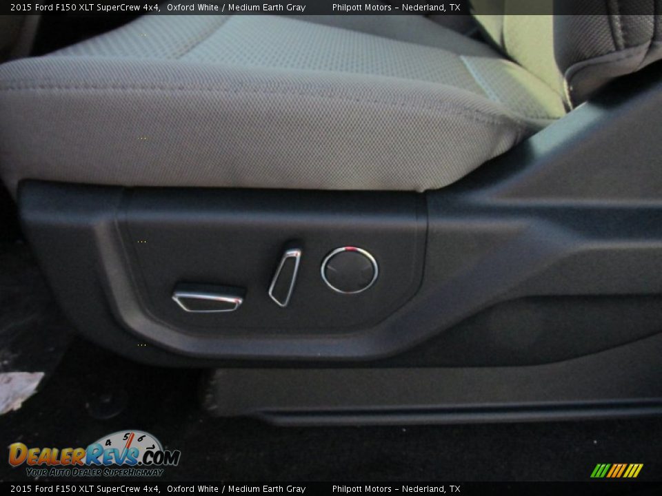 2015 Ford F150 XLT SuperCrew 4x4 Oxford White / Medium Earth Gray Photo #24