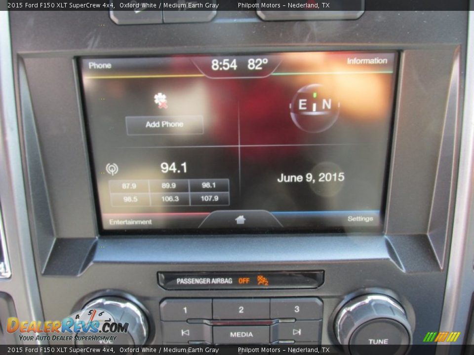 2015 Ford F150 XLT SuperCrew 4x4 Oxford White / Medium Earth Gray Photo #27