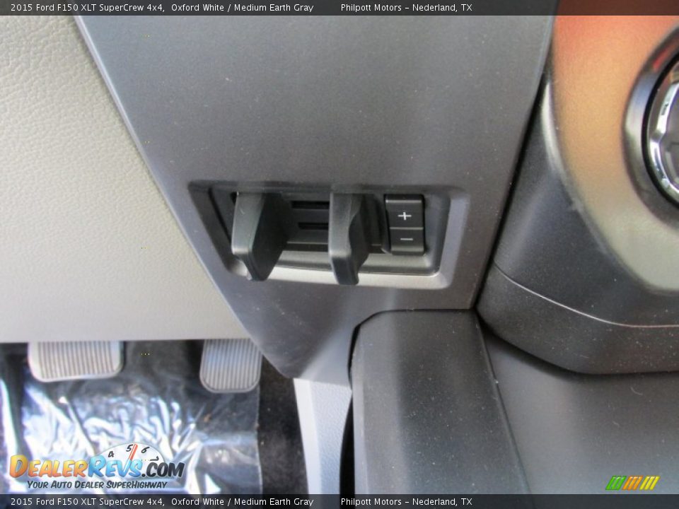 2015 Ford F150 XLT SuperCrew 4x4 Oxford White / Medium Earth Gray Photo #31