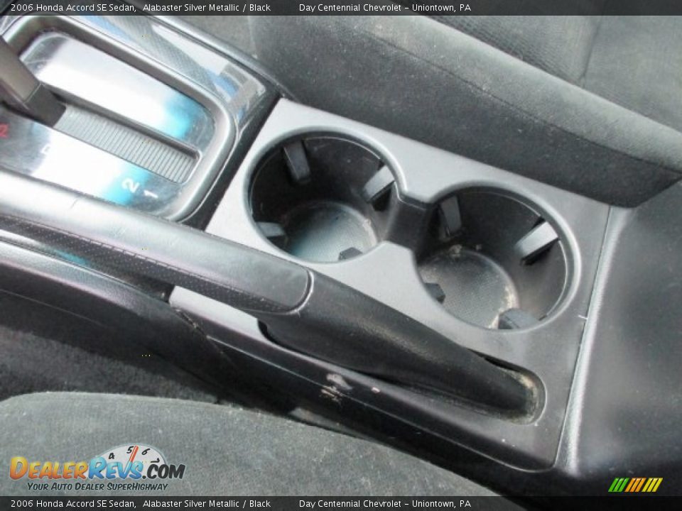 2006 Honda Accord SE Sedan Alabaster Silver Metallic / Black Photo #26