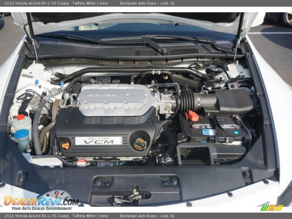 2012 Honda Accord EX-L V6 Coupe Taffeta White / Ivory Photo #32