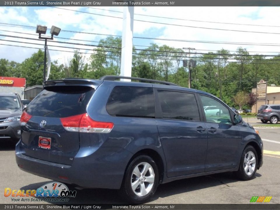 2013 Toyota Sienna LE Shoreline Blue Pearl / Light Gray Photo #4