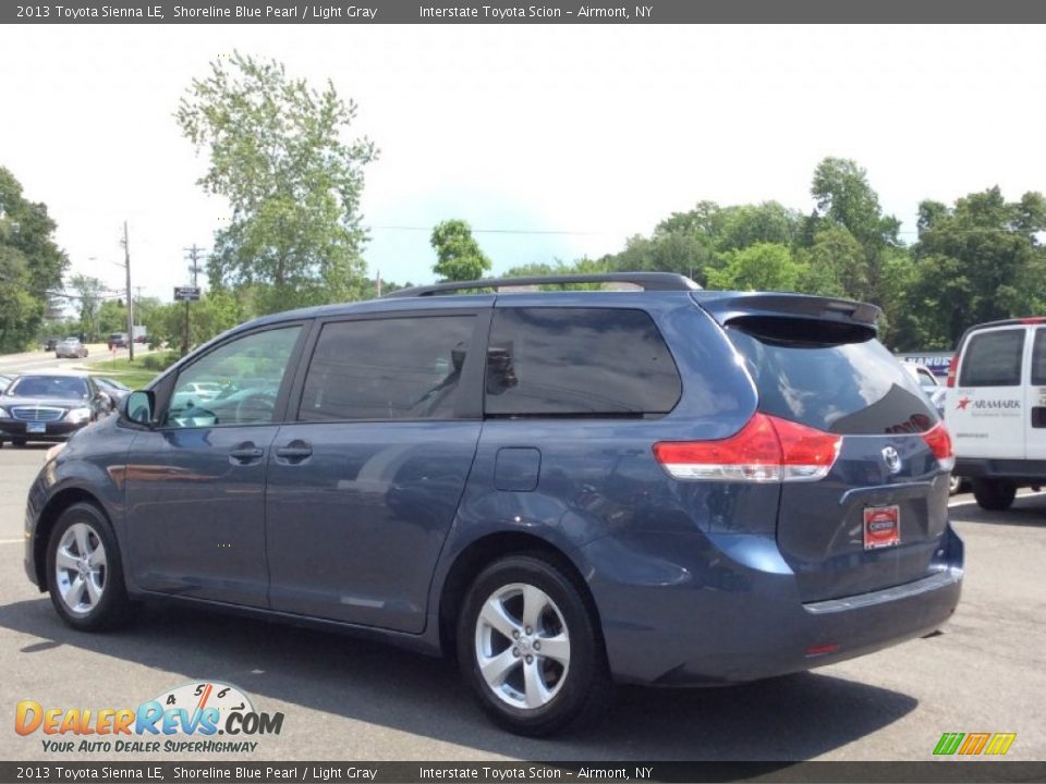 2013 Toyota Sienna LE Shoreline Blue Pearl / Light Gray Photo #6