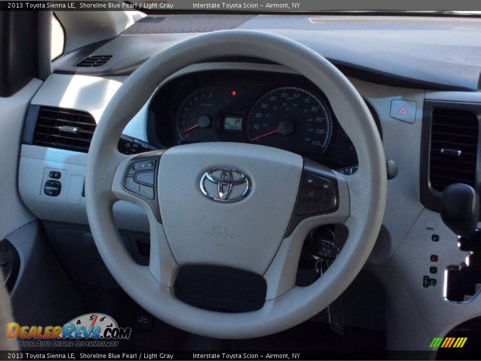 2013 Toyota Sienna LE Shoreline Blue Pearl / Light Gray Photo #12