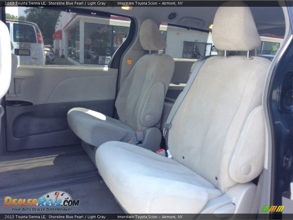2013 Toyota Sienna LE Shoreline Blue Pearl / Light Gray Photo #15
