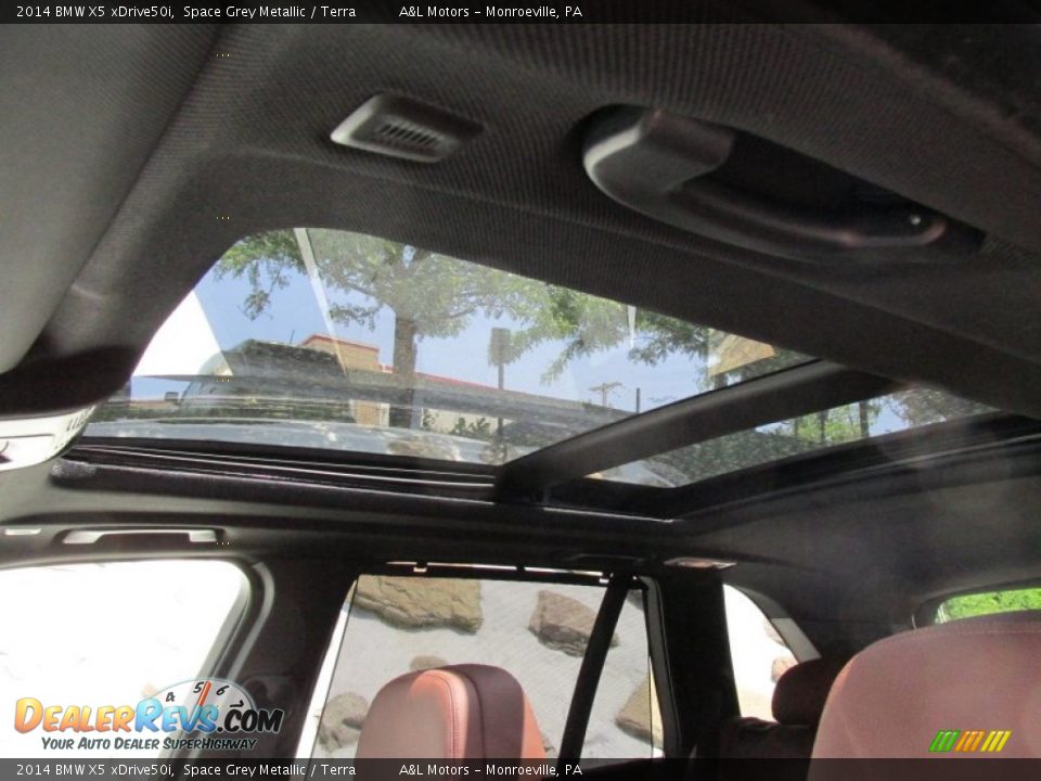 Sunroof of 2014 BMW X5 xDrive50i Photo #11