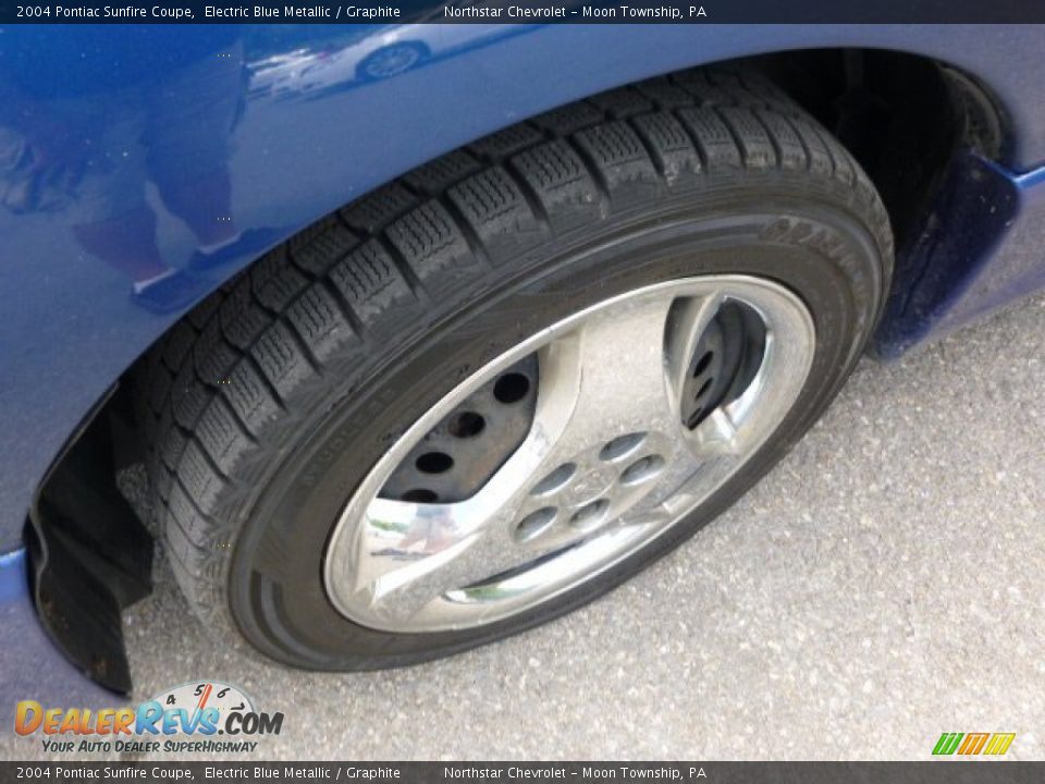2004 Pontiac Sunfire Coupe Electric Blue Metallic / Graphite Photo #7