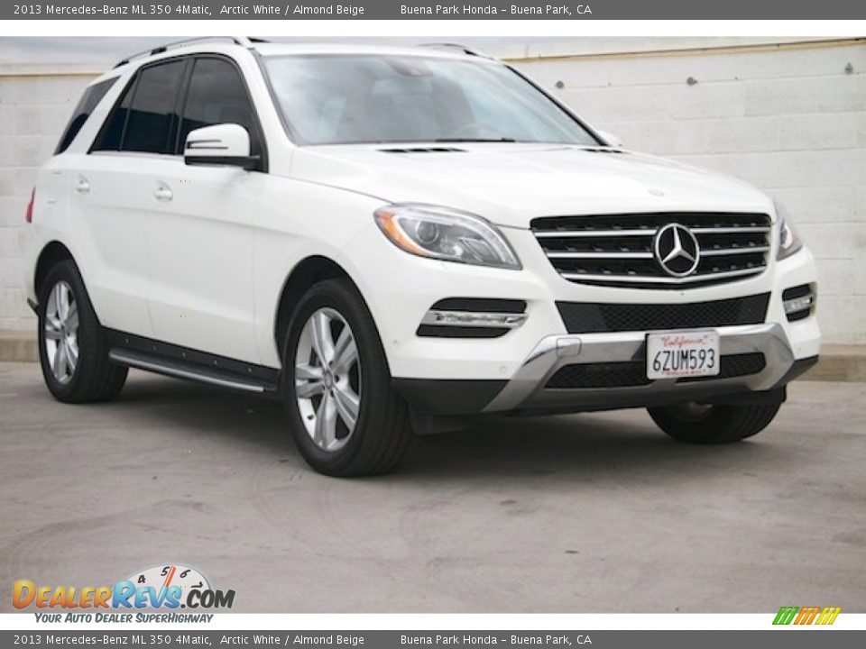2013 Mercedes-Benz ML 350 4Matic Arctic White / Almond Beige Photo #1