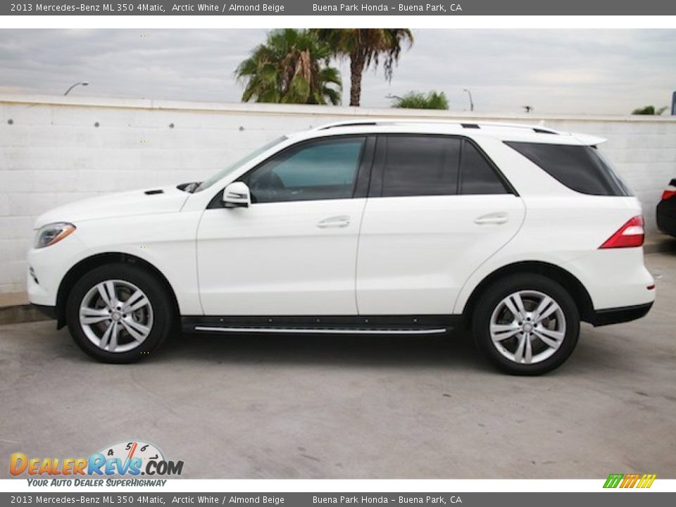 2013 Mercedes-Benz ML 350 4Matic Arctic White / Almond Beige Photo #8