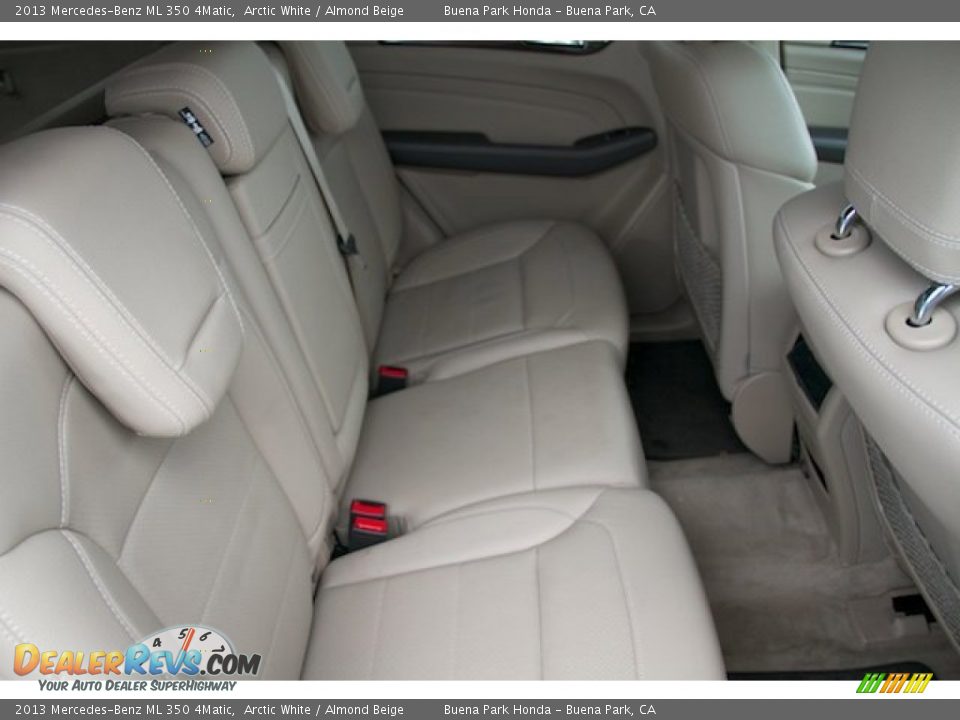 2013 Mercedes-Benz ML 350 4Matic Arctic White / Almond Beige Photo #16