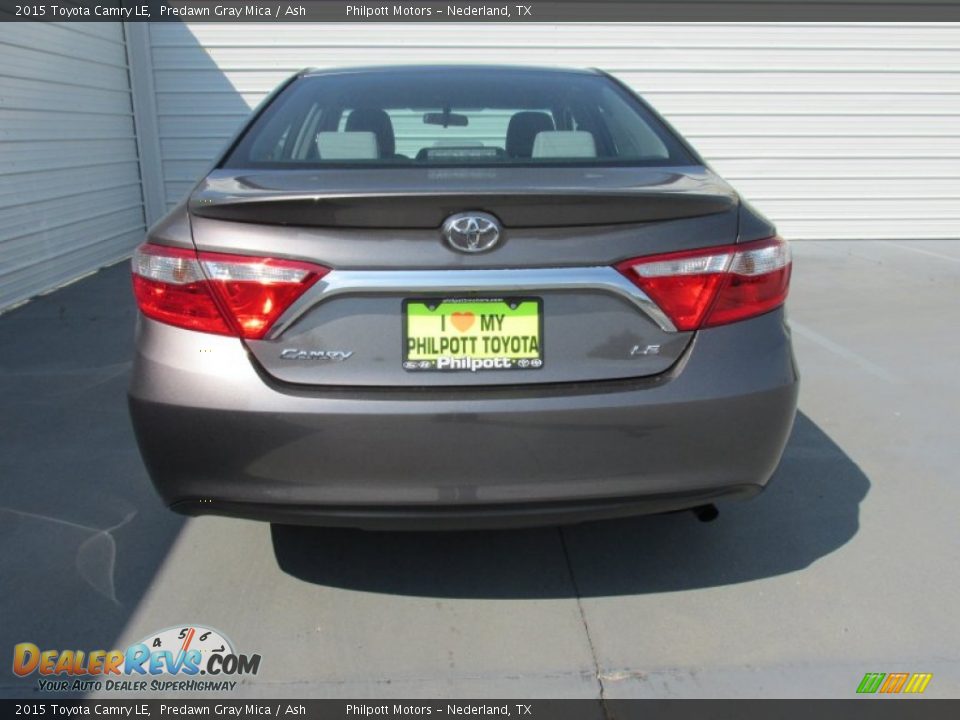 2015 Toyota Camry LE Predawn Gray Mica / Ash Photo #5