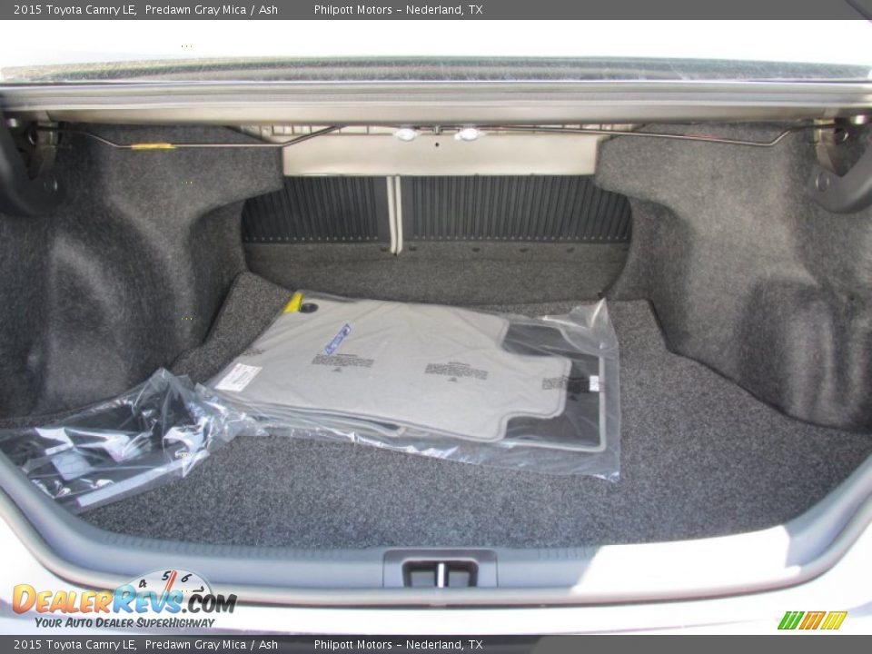 2015 Toyota Camry LE Predawn Gray Mica / Ash Photo #15