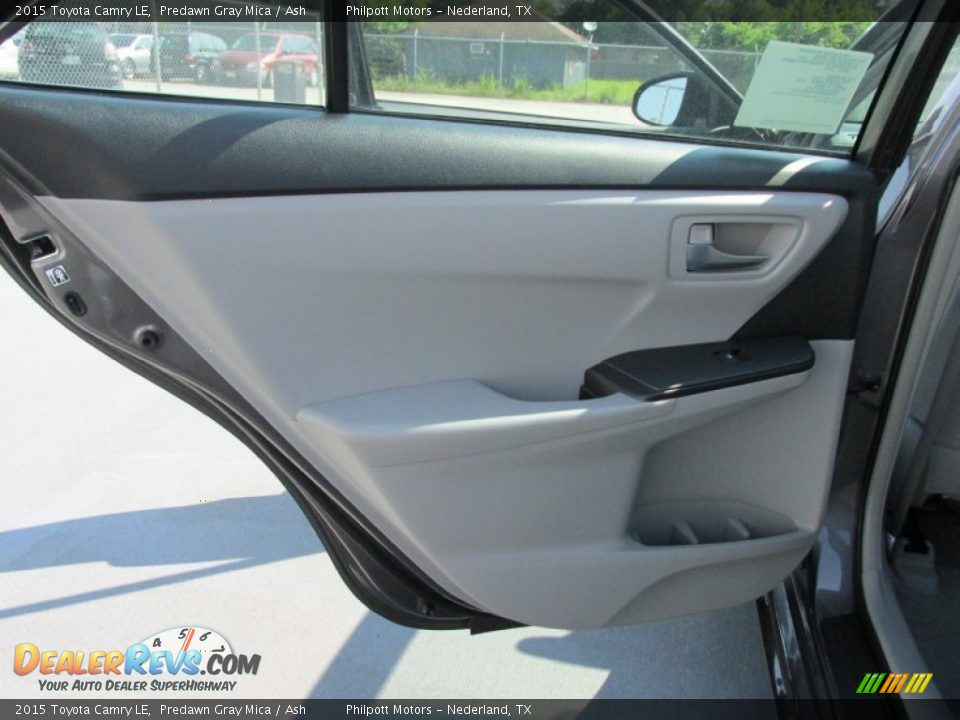 2015 Toyota Camry LE Predawn Gray Mica / Ash Photo #17