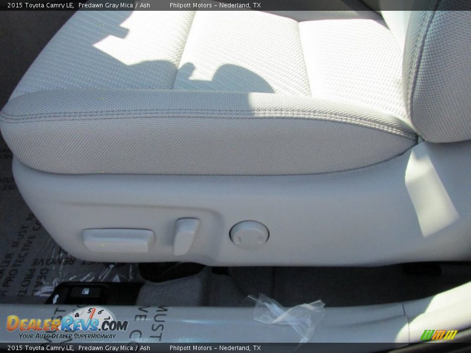 2015 Toyota Camry LE Predawn Gray Mica / Ash Photo #22