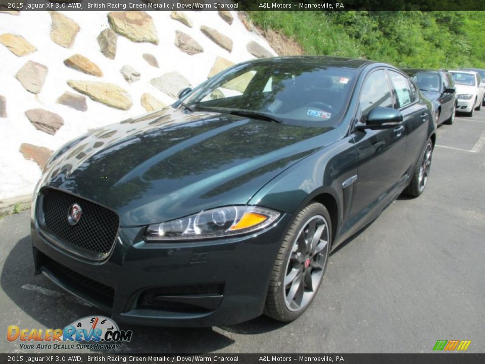 Front 3/4 View of 2015 Jaguar XF 3.0 AWD Photo #10