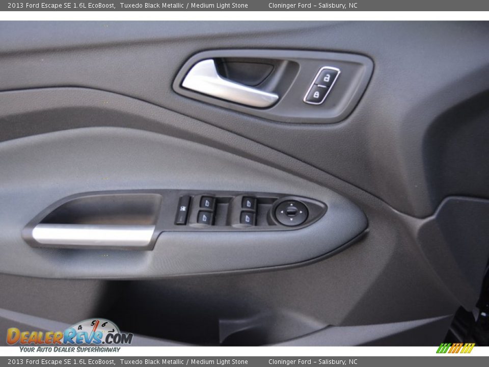 2013 Ford Escape SE 1.6L EcoBoost Tuxedo Black Metallic / Medium Light Stone Photo #9