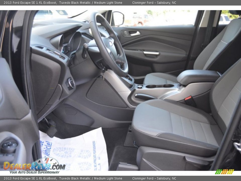 2013 Ford Escape SE 1.6L EcoBoost Tuxedo Black Metallic / Medium Light Stone Photo #10