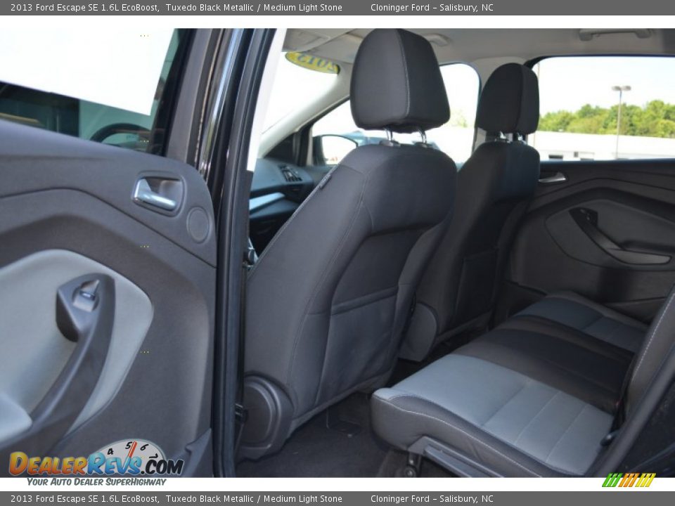 2013 Ford Escape SE 1.6L EcoBoost Tuxedo Black Metallic / Medium Light Stone Photo #13