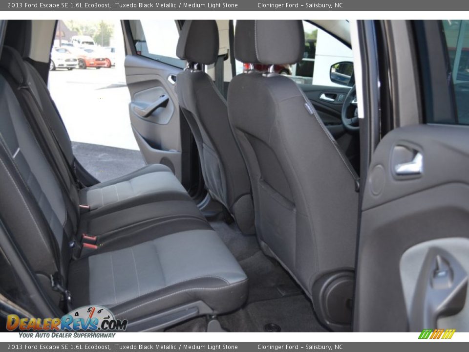 2013 Ford Escape SE 1.6L EcoBoost Tuxedo Black Metallic / Medium Light Stone Photo #15