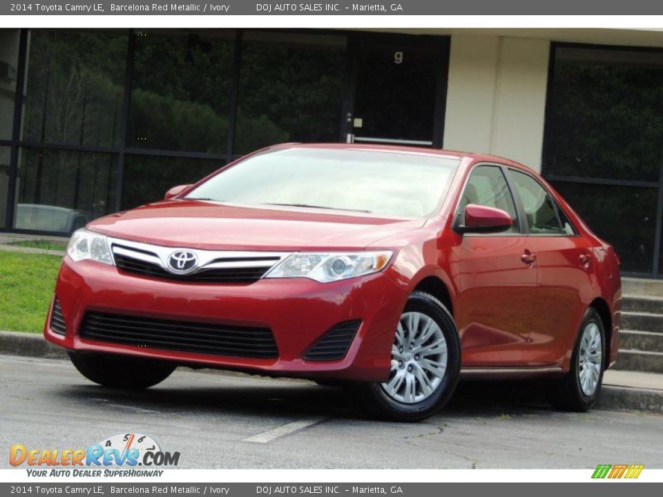 2014 Toyota Camry LE Barcelona Red Metallic / Ivory Photo #31