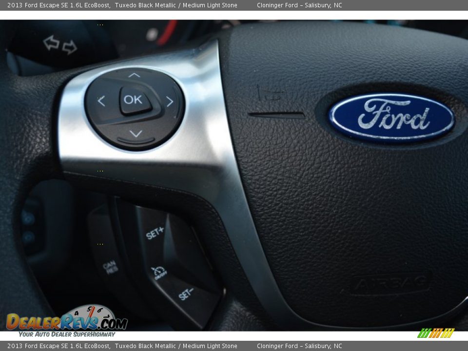 2013 Ford Escape SE 1.6L EcoBoost Tuxedo Black Metallic / Medium Light Stone Photo #25
