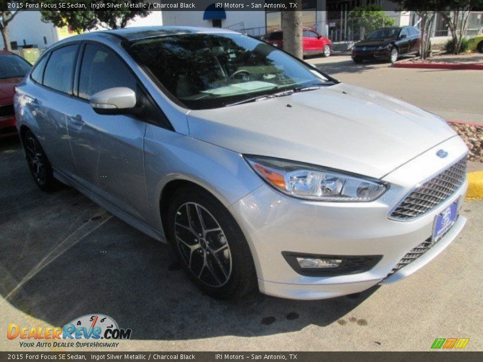 2015 Ford Focus SE Sedan Ingot Silver Metallic / Charcoal Black Photo #1