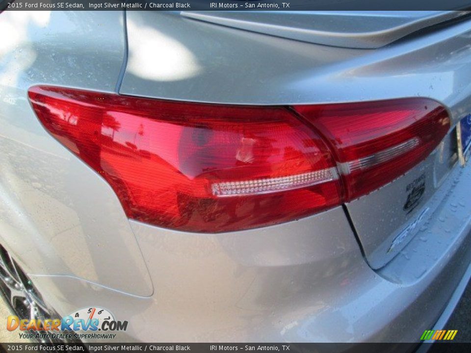 2015 Ford Focus SE Sedan Ingot Silver Metallic / Charcoal Black Photo #9
