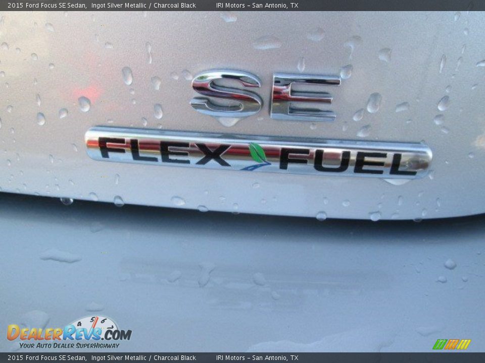 2015 Ford Focus SE Sedan Ingot Silver Metallic / Charcoal Black Photo #11