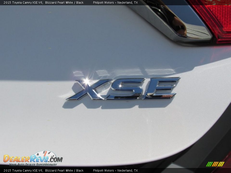 2015 Toyota Camry XSE V6 Blizzard Pearl White / Black Photo #14