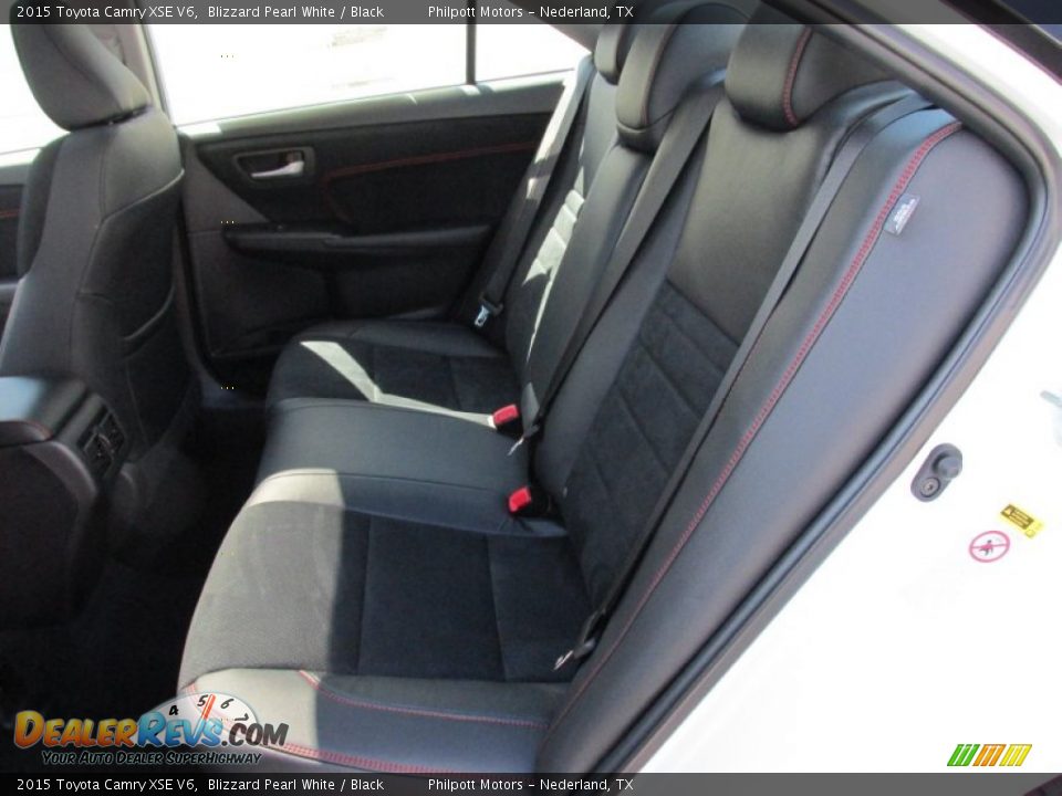 2015 Toyota Camry XSE V6 Blizzard Pearl White / Black Photo #18