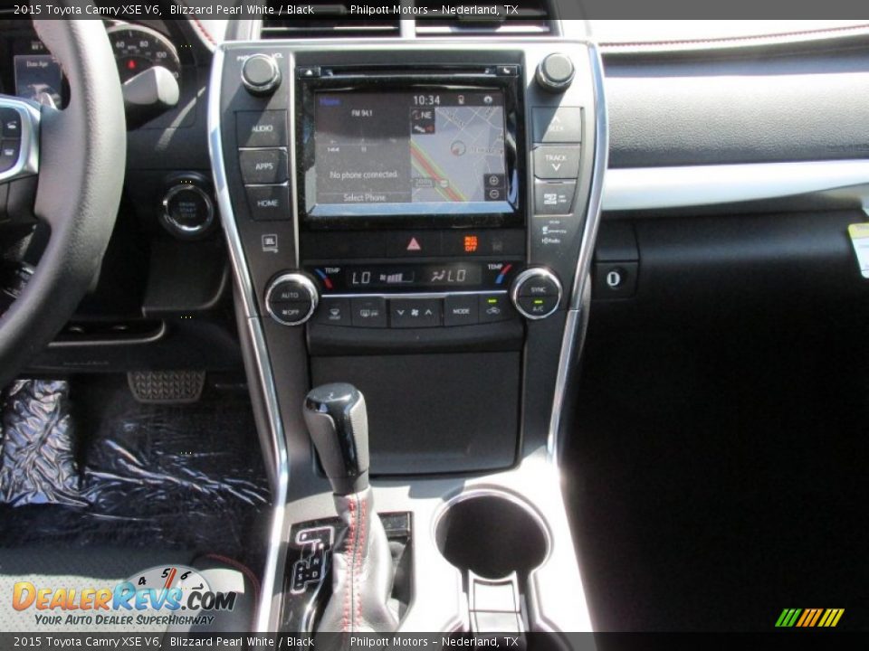 2015 Toyota Camry XSE V6 Blizzard Pearl White / Black Photo #25