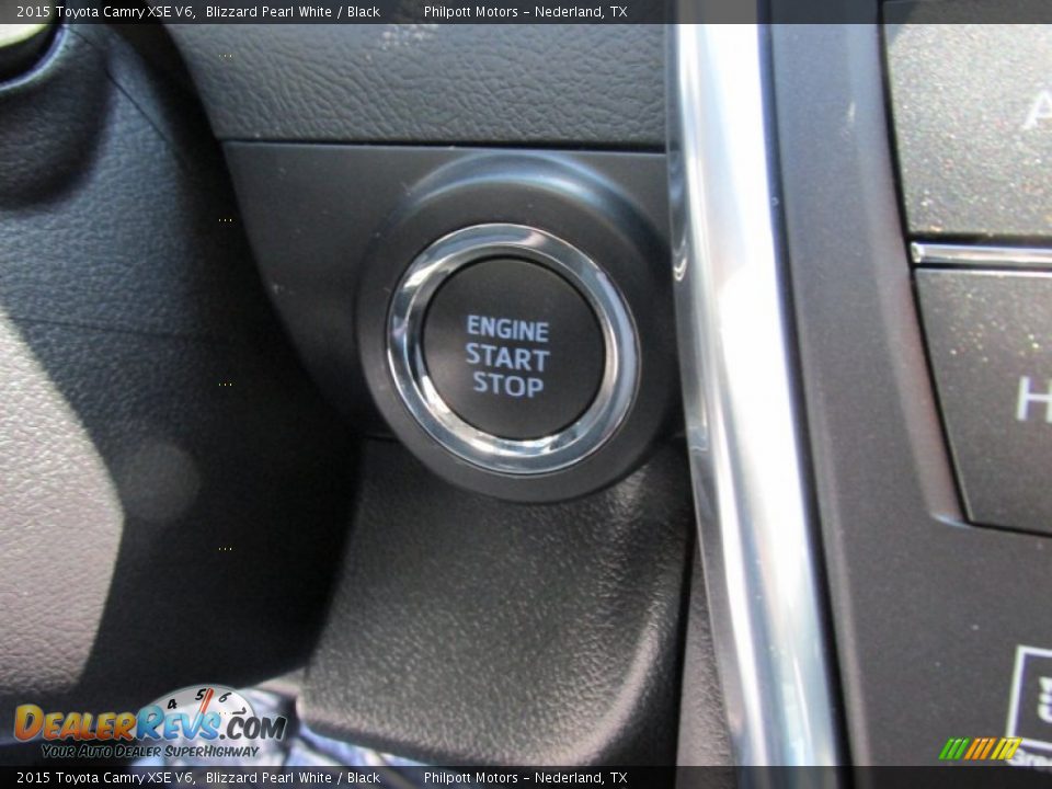 2015 Toyota Camry XSE V6 Blizzard Pearl White / Black Photo #29