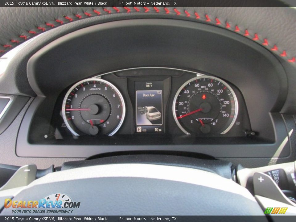2015 Toyota Camry XSE V6 Blizzard Pearl White / Black Photo #32