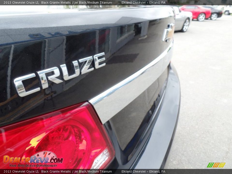 2013 Chevrolet Cruze LS Black Granite Metallic / Jet Black/Medium Titanium Photo #10