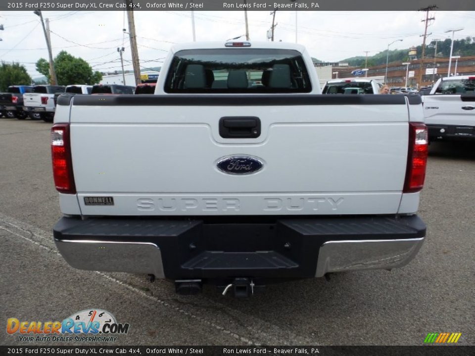 2015 Ford F250 Super Duty XL Crew Cab 4x4 Oxford White / Steel Photo #4