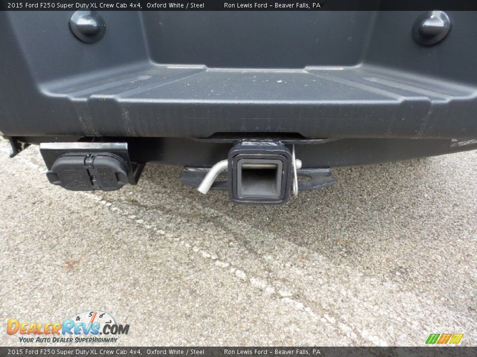 2015 Ford F250 Super Duty XL Crew Cab 4x4 Oxford White / Steel Photo #5