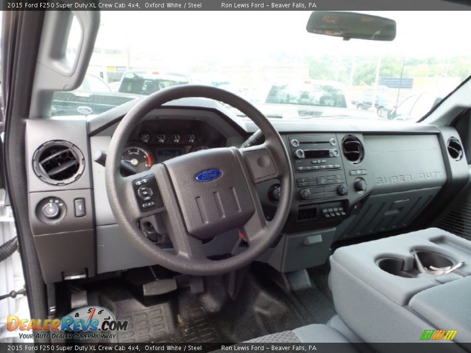 2015 Ford F250 Super Duty XL Crew Cab 4x4 Oxford White / Steel Photo #14