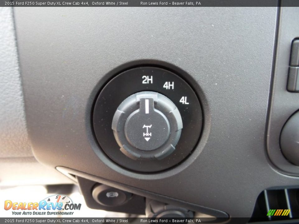 2015 Ford F250 Super Duty XL Crew Cab 4x4 Oxford White / Steel Photo #18