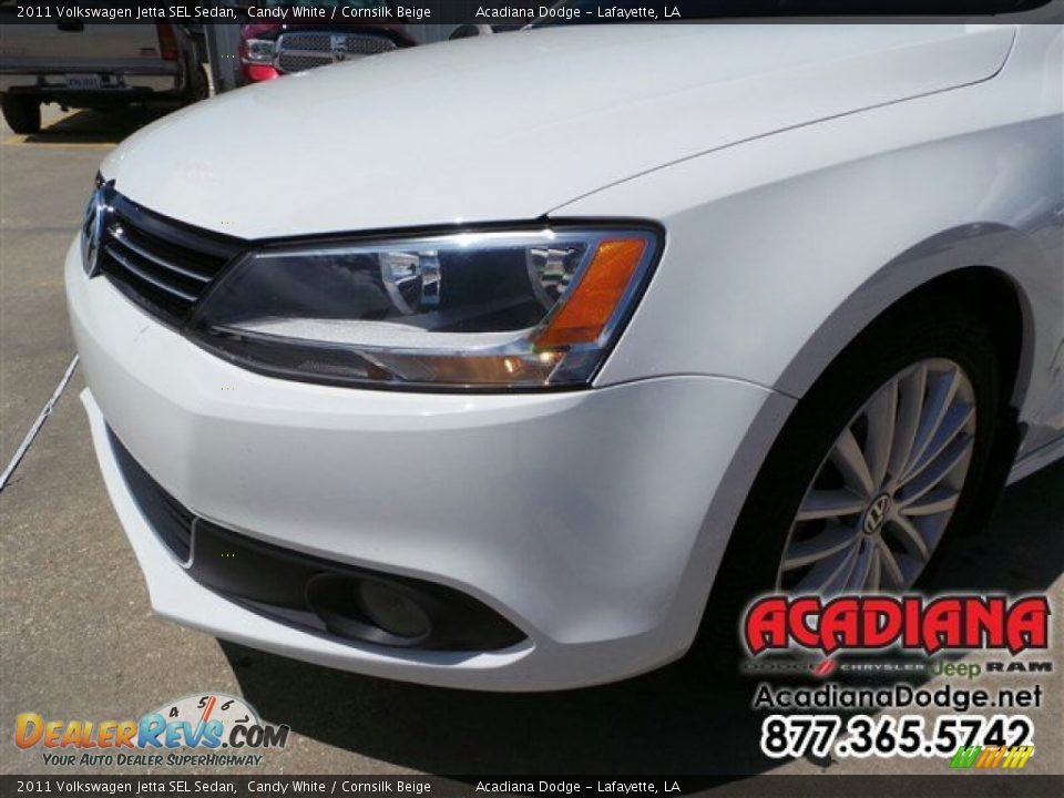 2011 Volkswagen Jetta SEL Sedan Candy White / Cornsilk Beige Photo #2