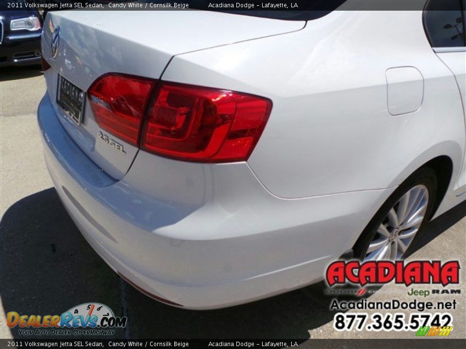 2011 Volkswagen Jetta SEL Sedan Candy White / Cornsilk Beige Photo #9