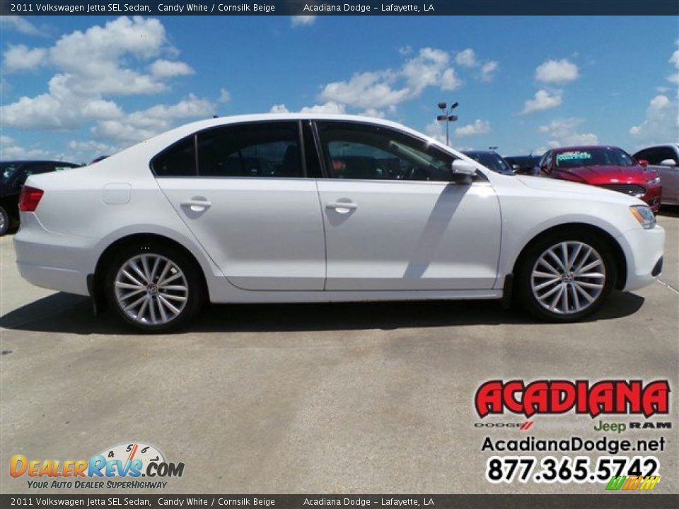 2011 Volkswagen Jetta SEL Sedan Candy White / Cornsilk Beige Photo #10