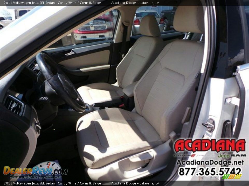 2011 Volkswagen Jetta SEL Sedan Candy White / Cornsilk Beige Photo #17